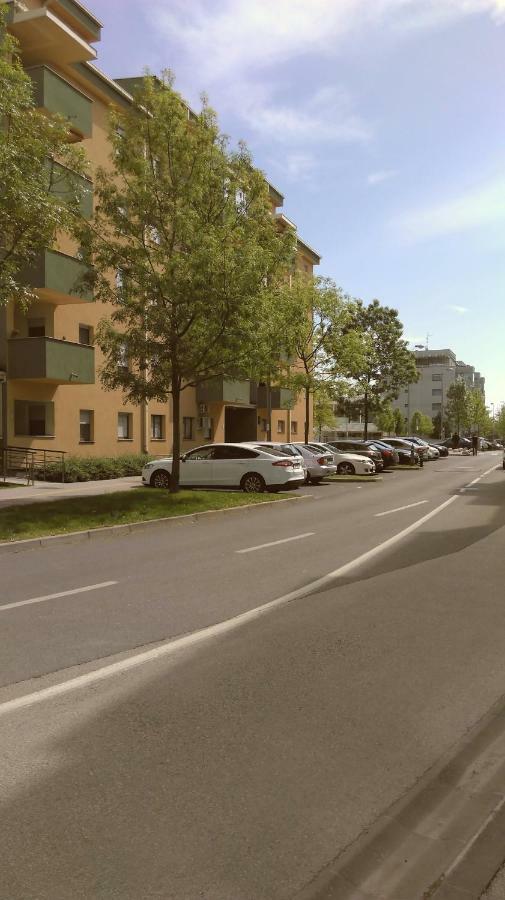 New Point Lejlighed Zagreb Eksteriør billede